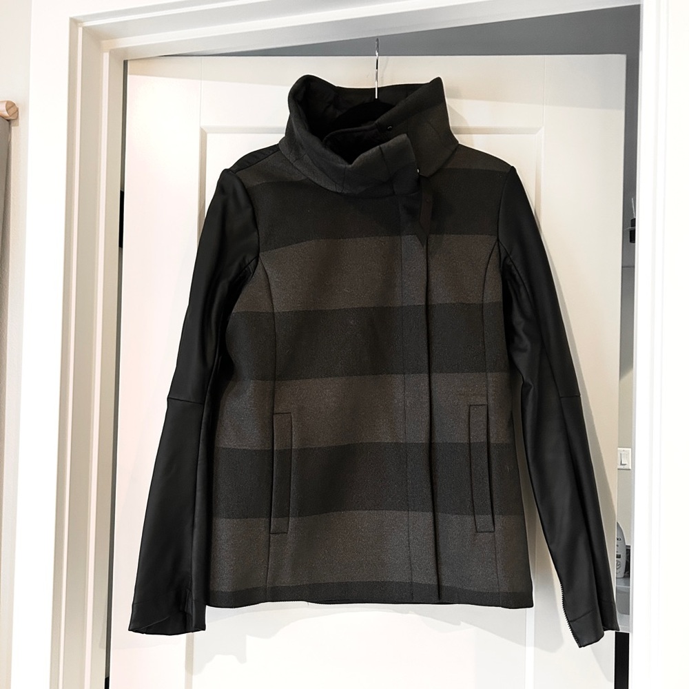 Lululemon Funnel Neck Jacket